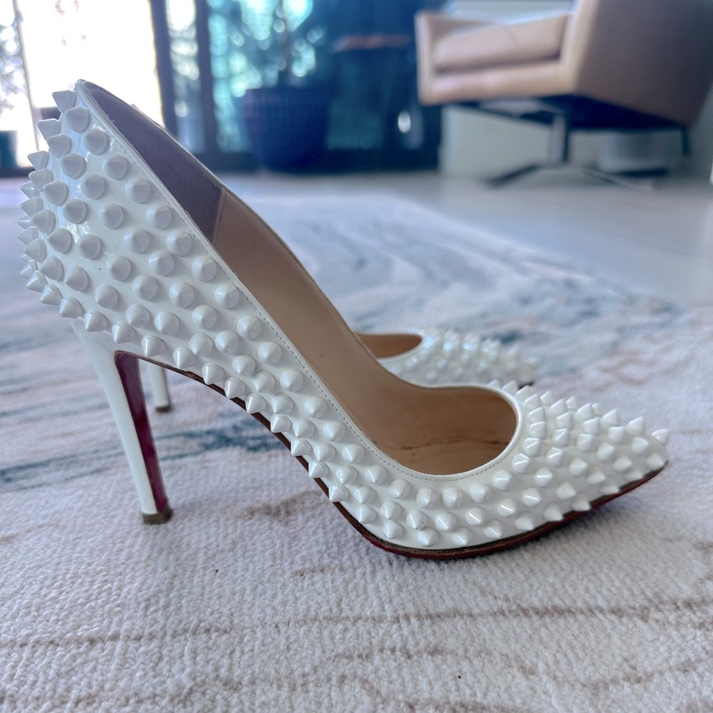Women’s shoes size 34